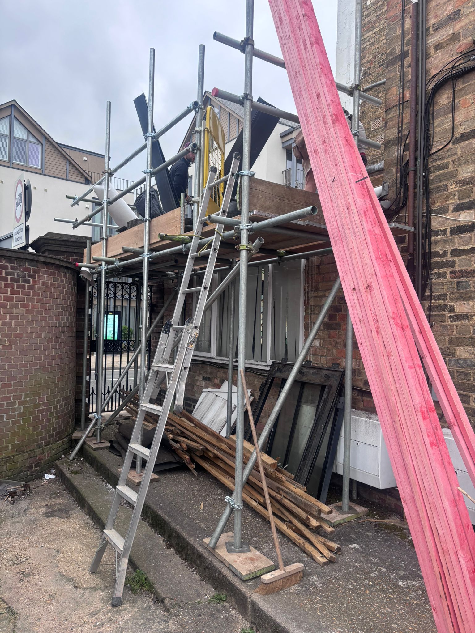 Kitchen maintenance and fitting